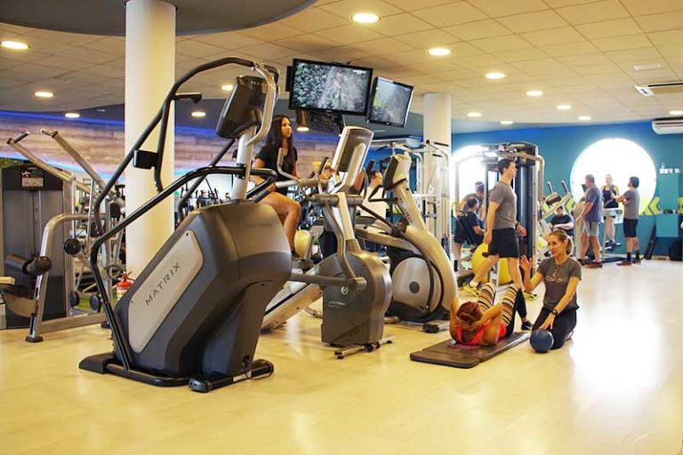 academia-corpore-rio-preto-sala-personal-experience-bikes