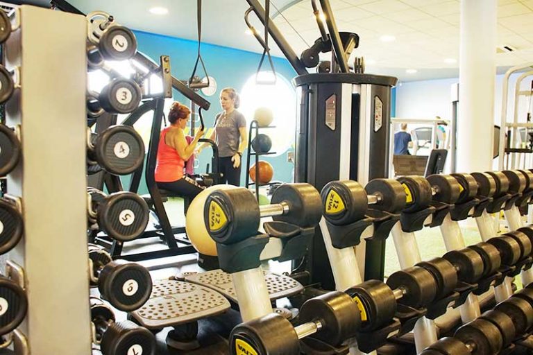 academia-corpore-rio-preto-sala-personal-experience-pesos
